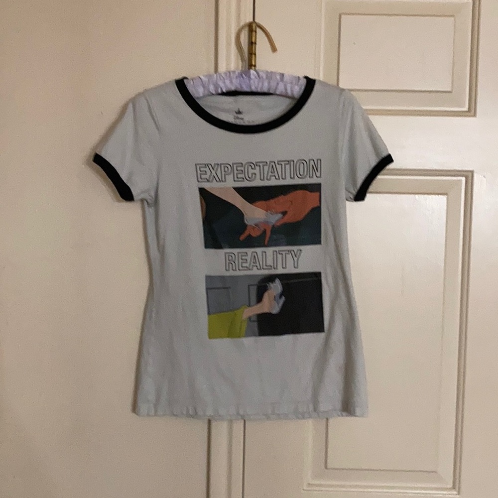 DISNEY CINDERELLA GRAPHIC TEE